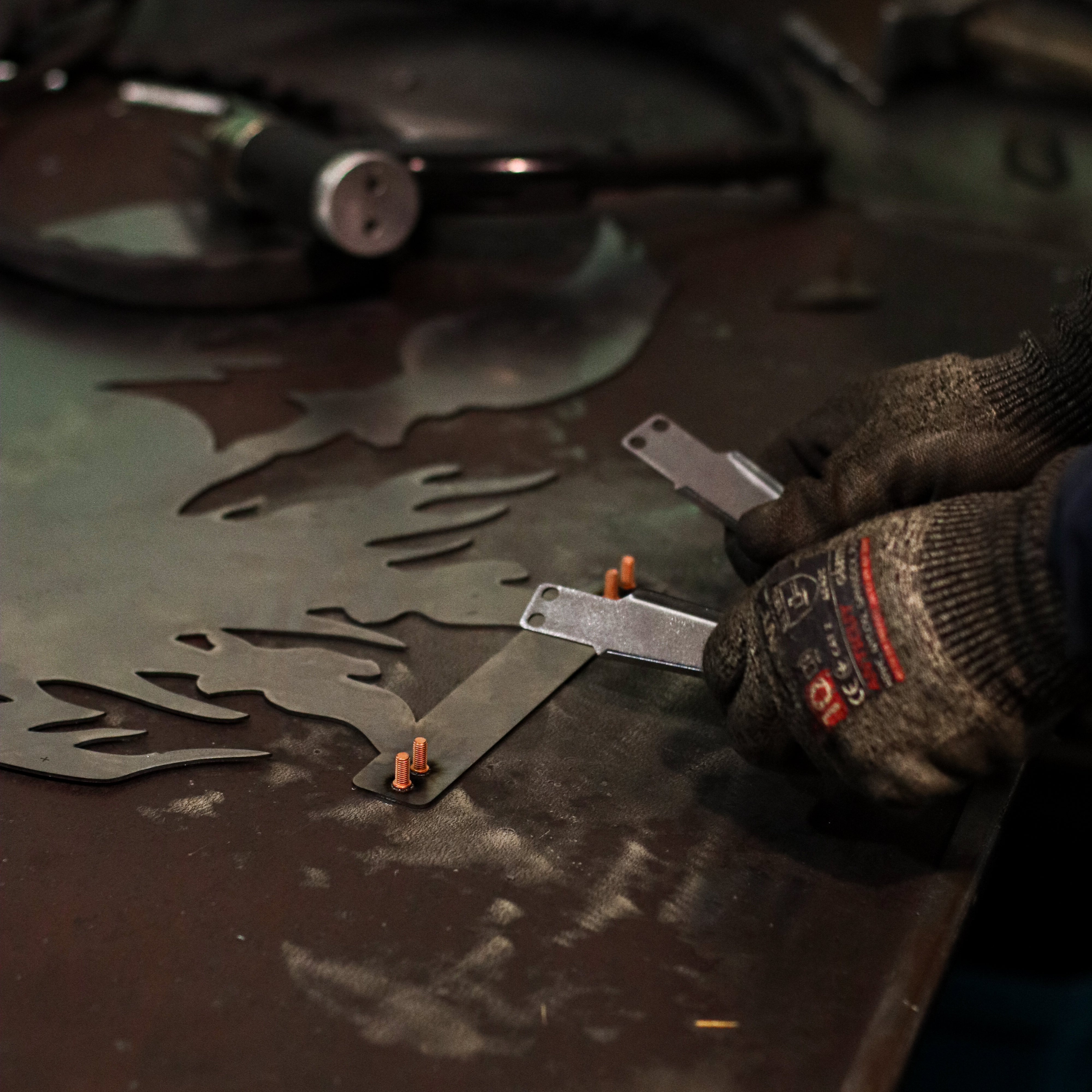 Metal Furniture for Home Offices: Function, Balance, and Modern Design