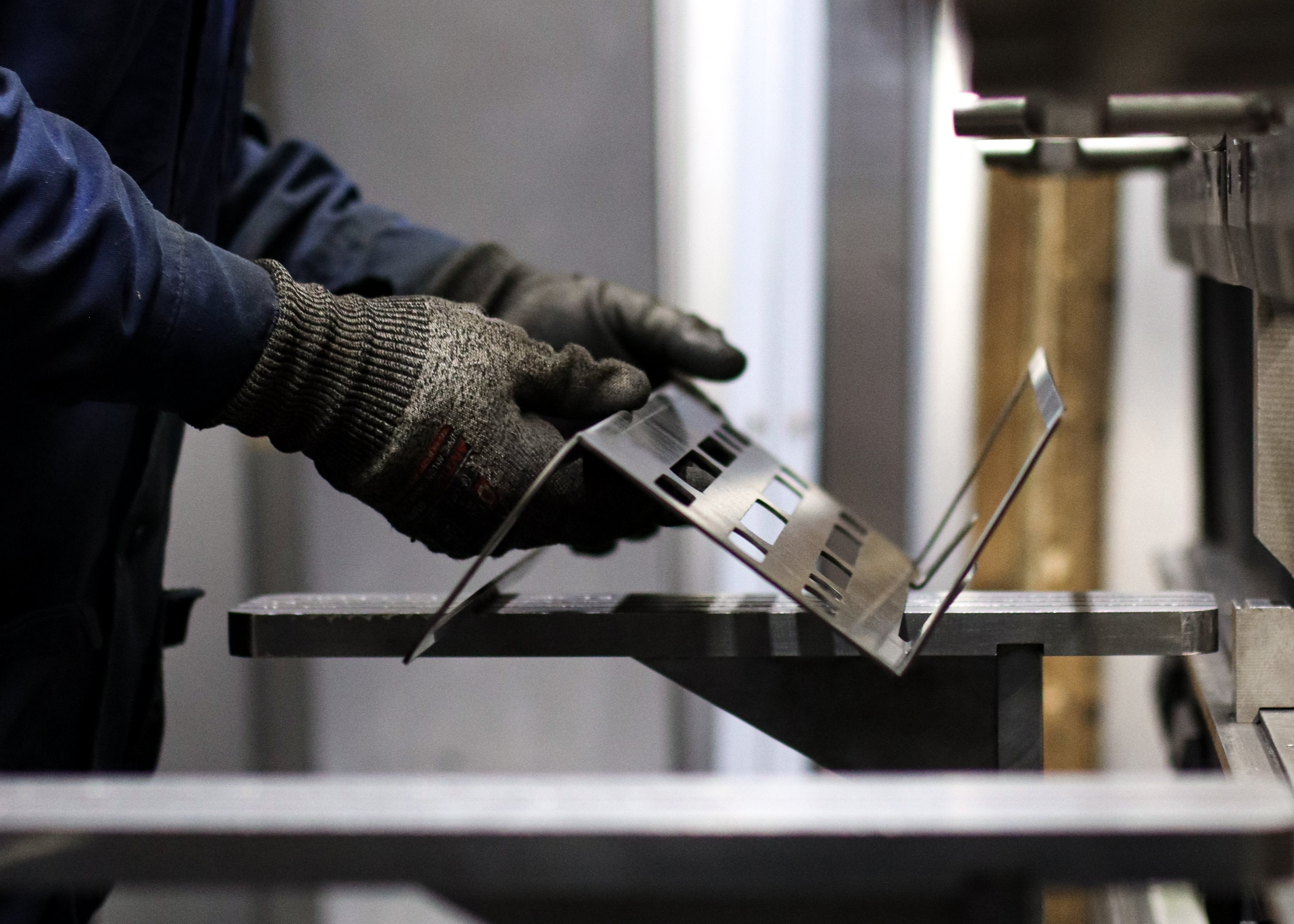 Powder-Coated Steel Furniture: Pros, Cons, and Real-Life Use Cases