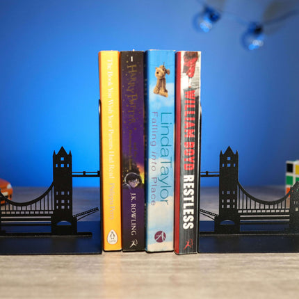 Metal Bookends Pair with Tower Bridge Silhouette Architectural Design - Metaloslav 
