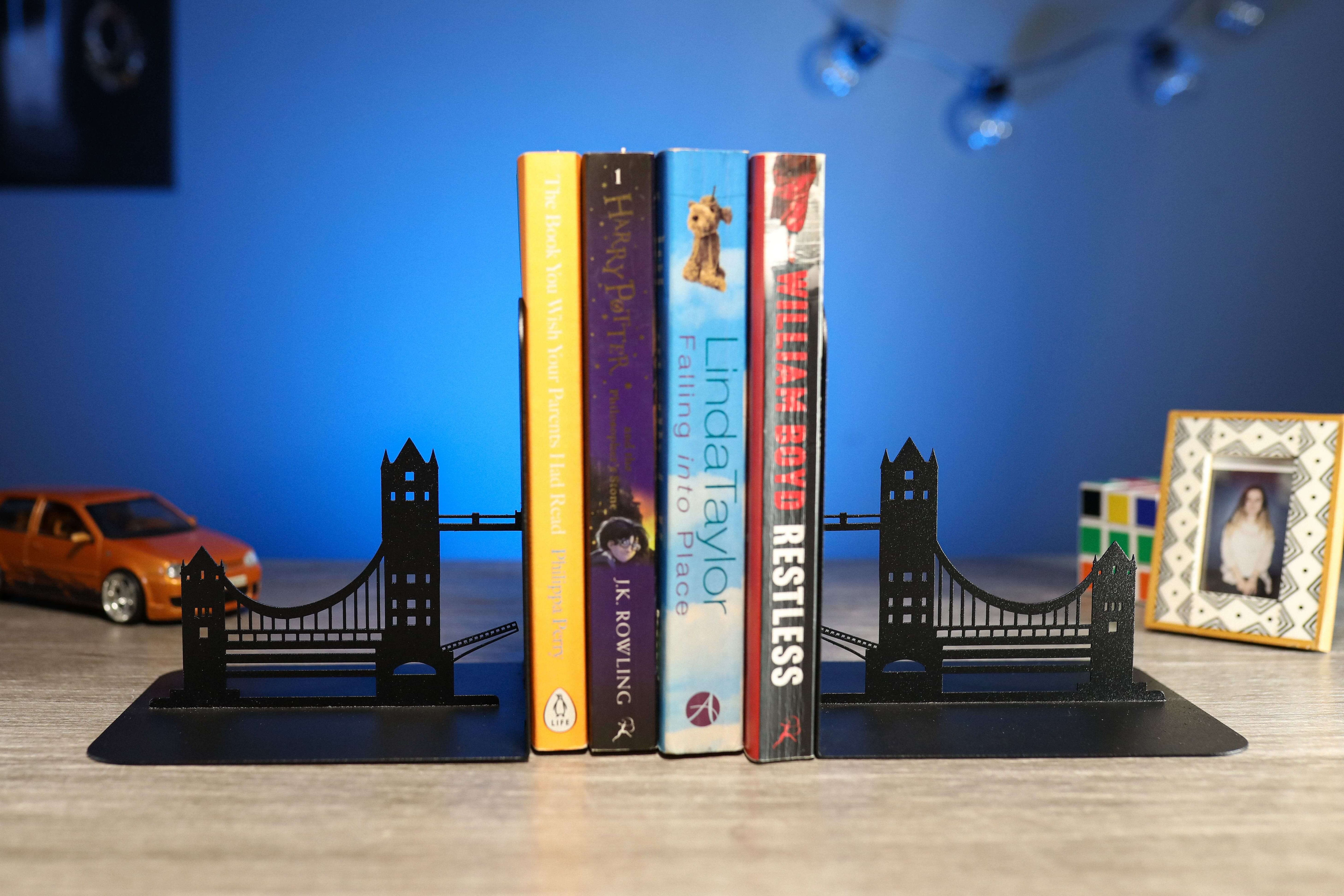 Metal Bookends Pair with Tower Bridge Silhouette Architectural Design - Metaloslav 