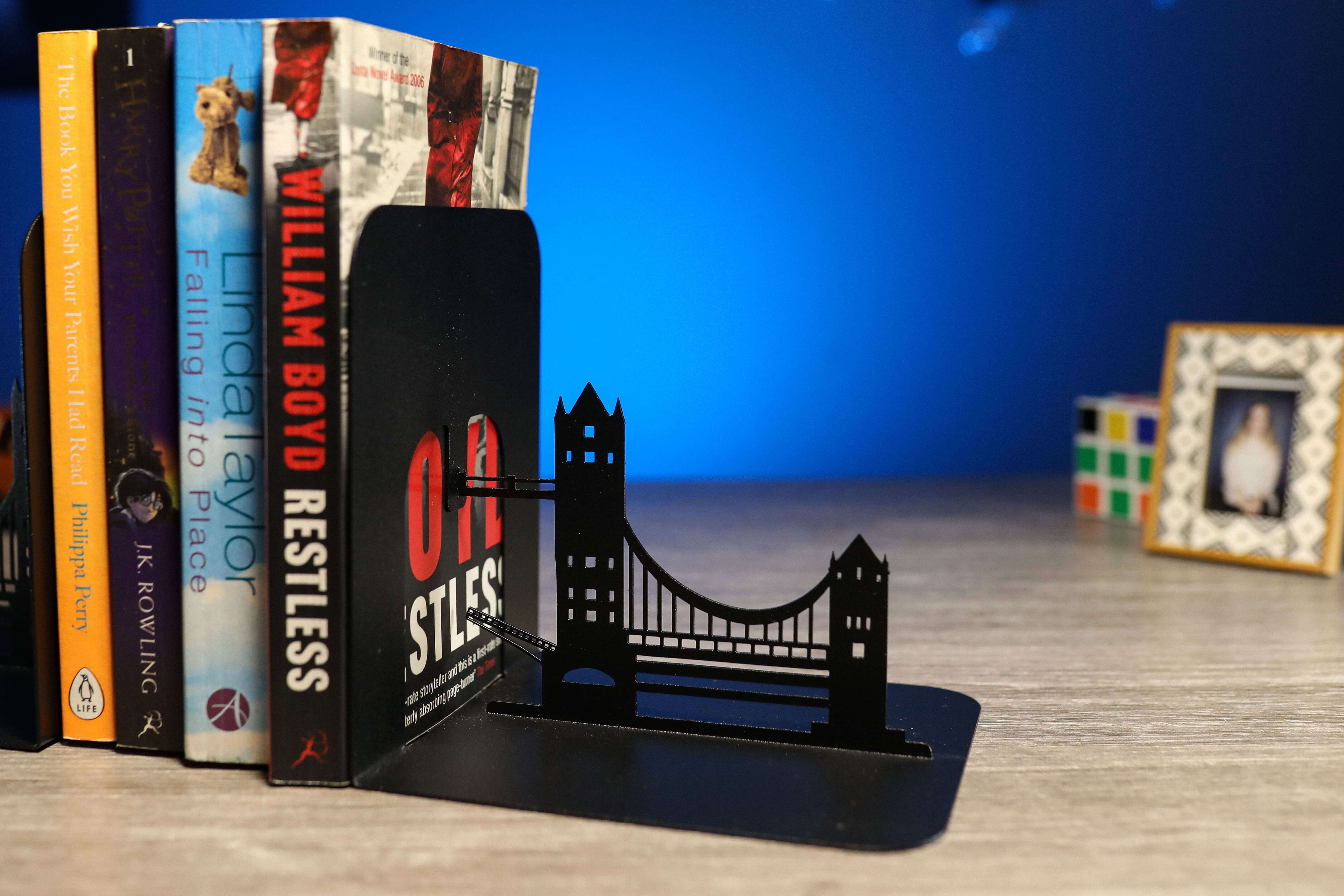 Metal Bookends Pair with Tower Bridge Silhouette Architectural Design - Metaloslav 