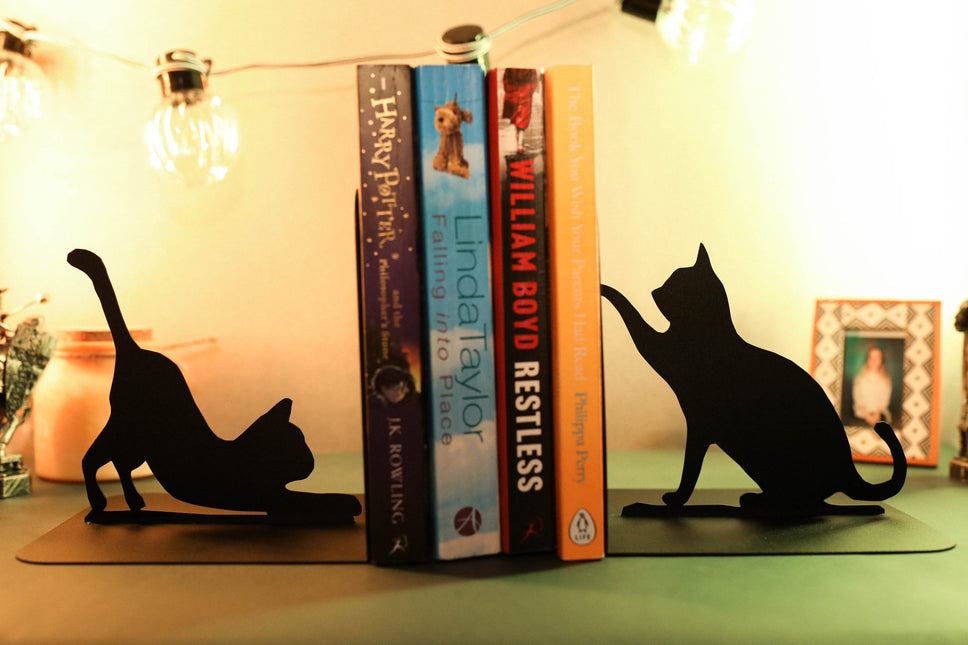Cat Metal Bookends – Modern Steel Book Holder | Minimalist Home & Office Shelf Decor
