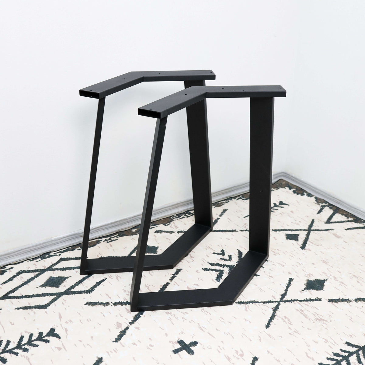 Geometric Metal Table Legs Set Steel Base for Custom Tables - Metaloslav 