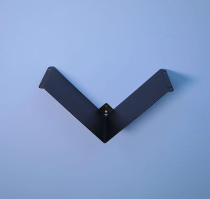 Metal floating shelf