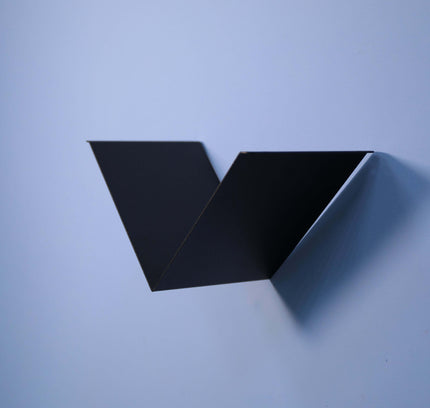 Metal floating shelf