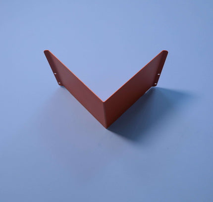 Metal floating shelf