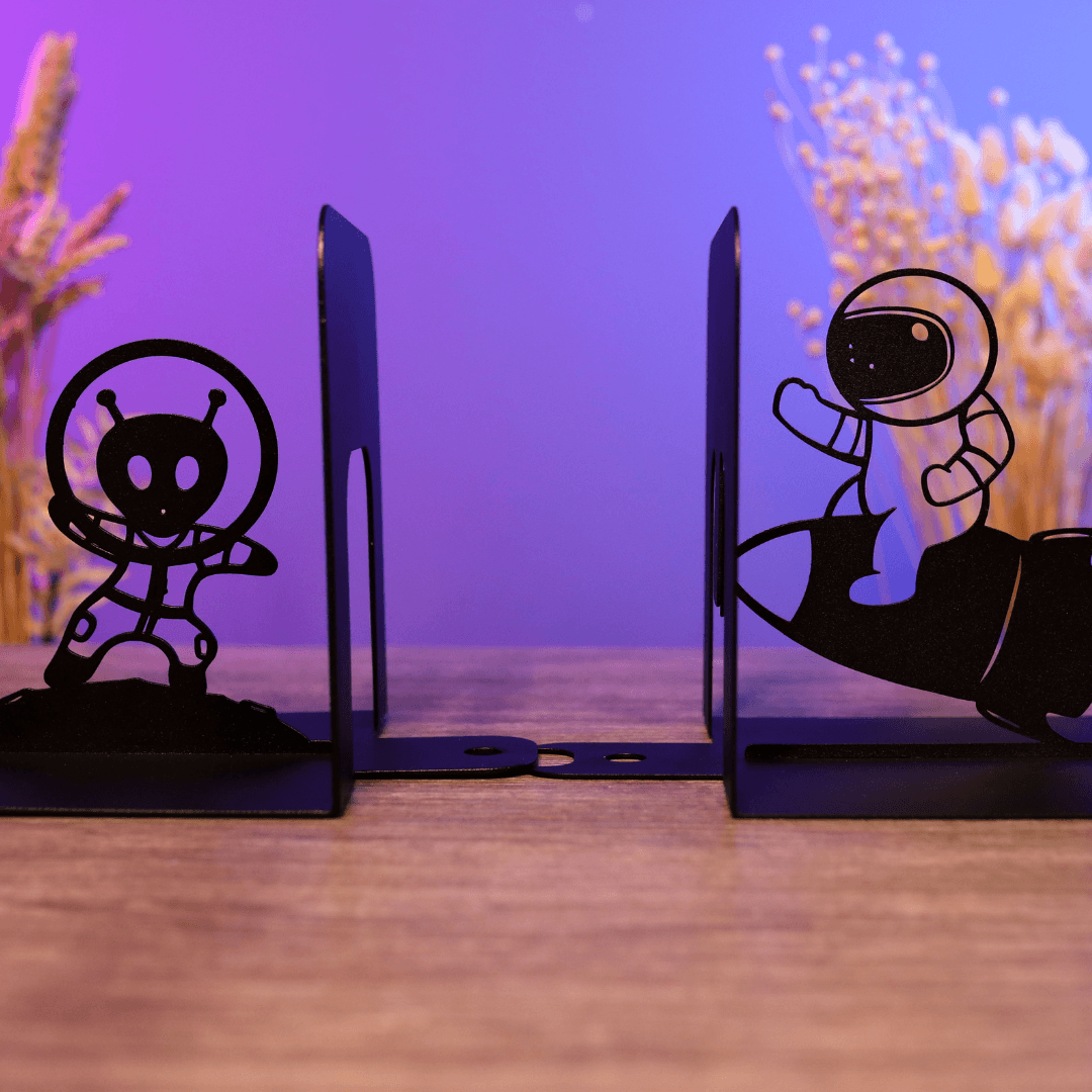 Metal Astronaut and UFO Bookends in Powder-Coated Steel - Metaloslav 