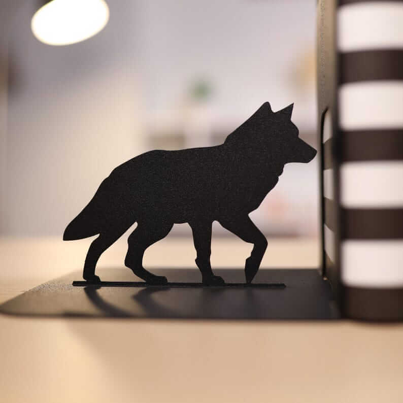 Metal Wolf Silhouette Decor in Powder-Coated Steel - Metaloslav 