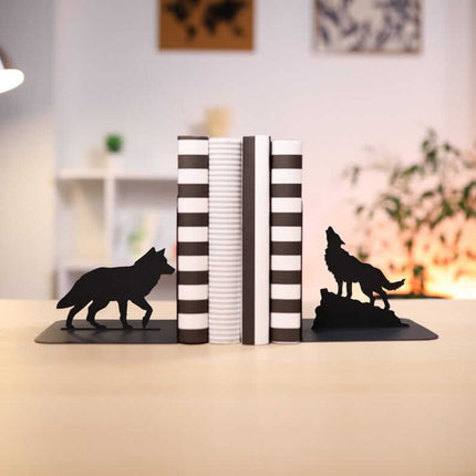 Metal Wolf Silhouette Decor in Powder-Coated Steel - Metaloslav 