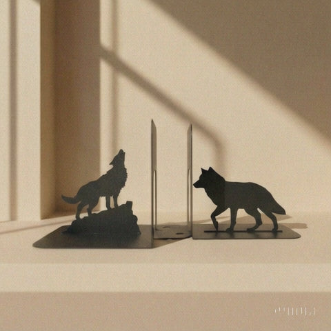 Wolf Metal Bookends, Handmade Steel Animal Shelf Decor
