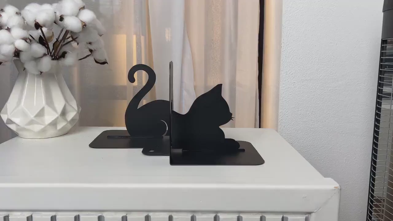 Metal Cat Silhouette Bookends in Powder-Coated Steel