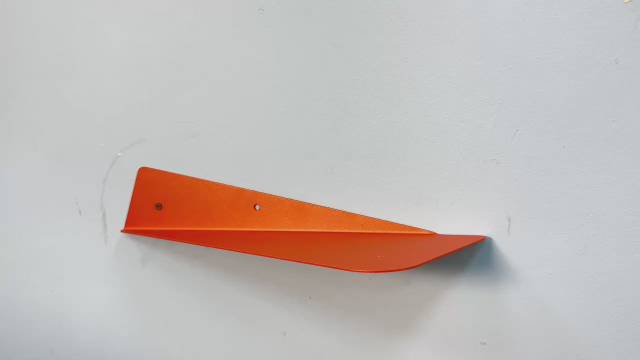 Metal Wall Shelf – Minimalist Floating Steel Shelf for Home & Office